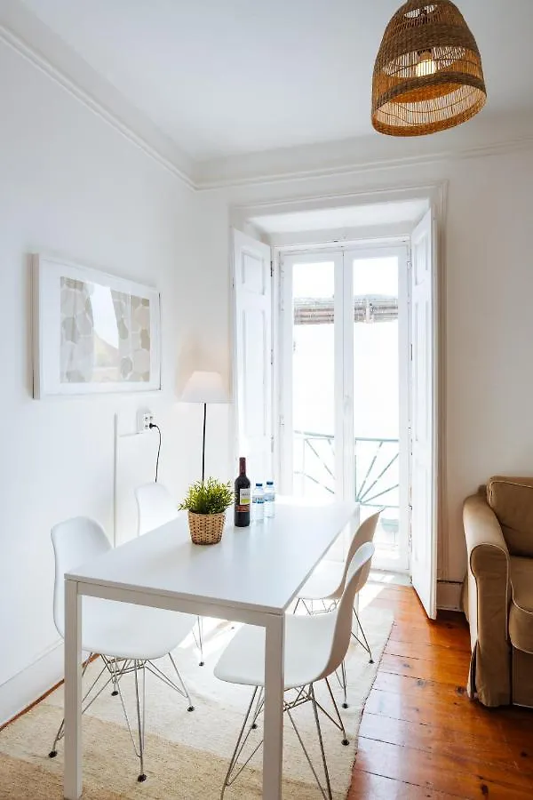 Behappy Apartments  Lisbon